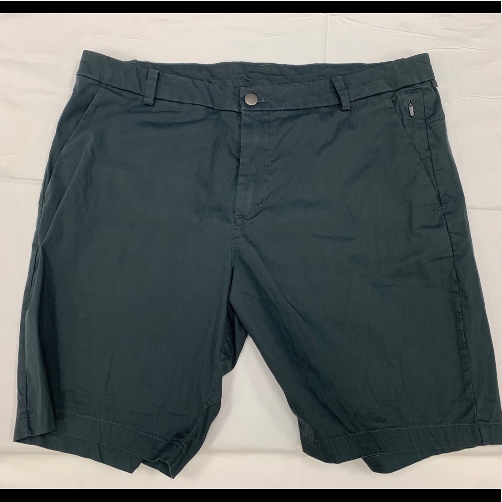 Lululemon Commission 11inch